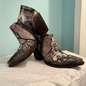 Lucchese Gray and Black Ankle Boots